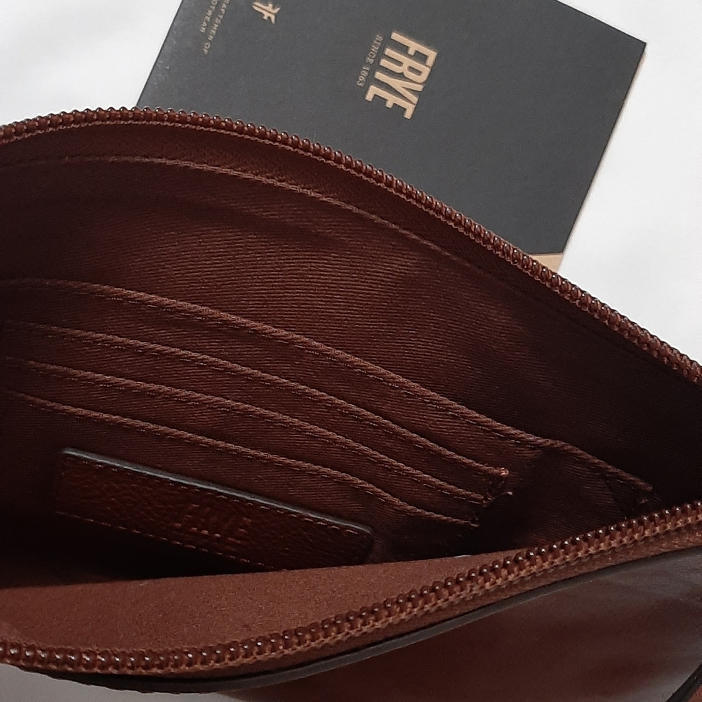 Nwt Frye genuine leather clutch - Picture 3 of 3